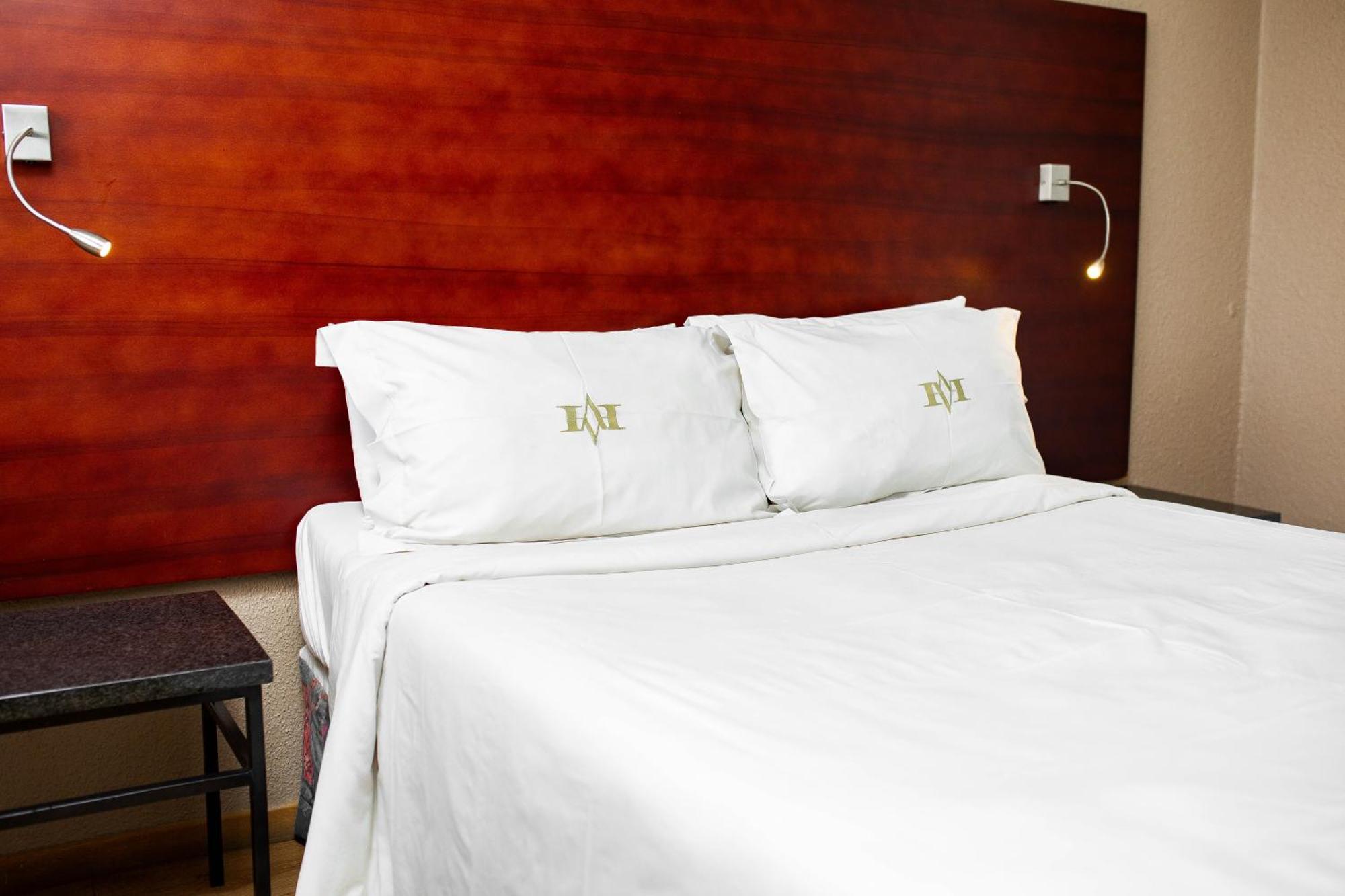 Vetho 2 Apartments Or Tambo Airport Кемптън Парк Екстериор снимка